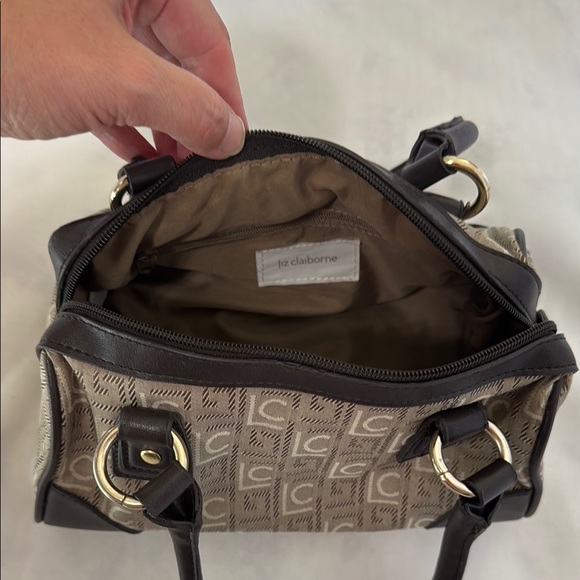 Liz Claiborne Classic Small Handbag - Picture 8 of 8